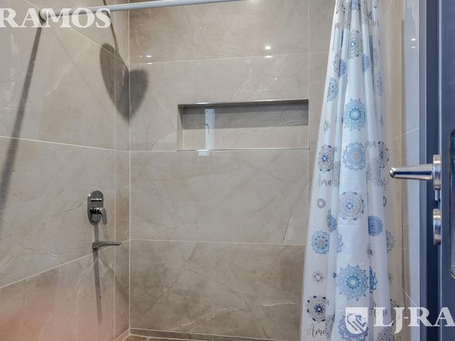 place photo 51