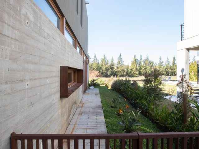place photo 53