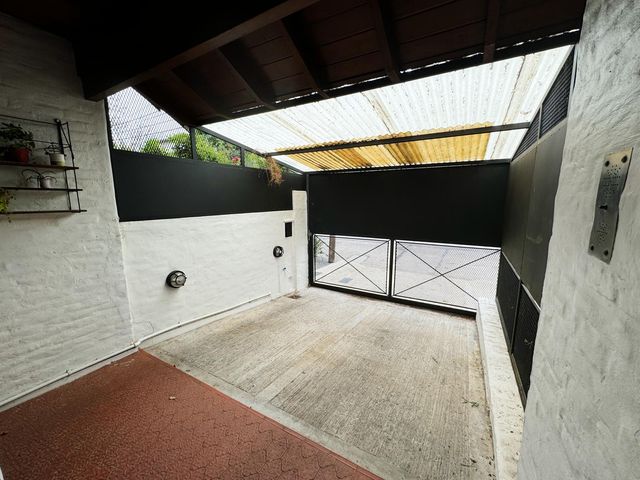 place photo 34
