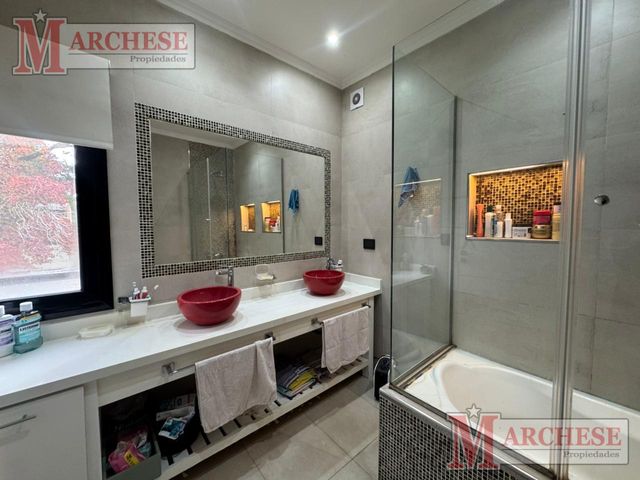place photo 75