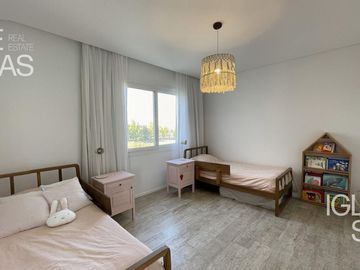 place photo 51