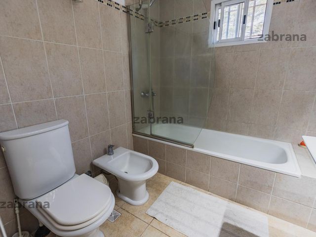 place photo 50