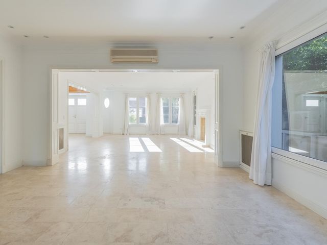 place photo 48