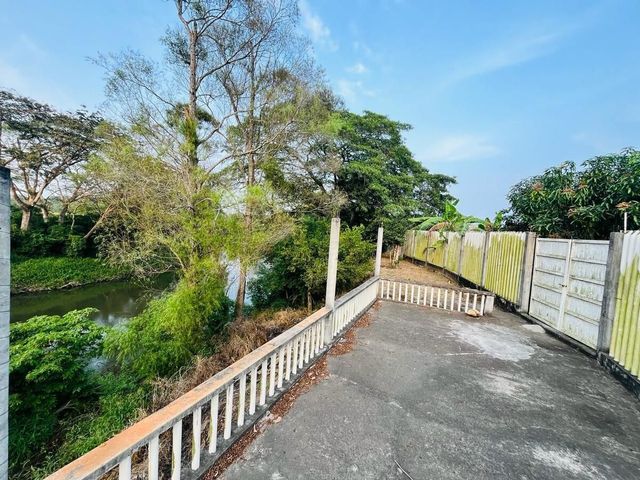 place photo 35