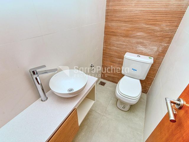 place photo 49