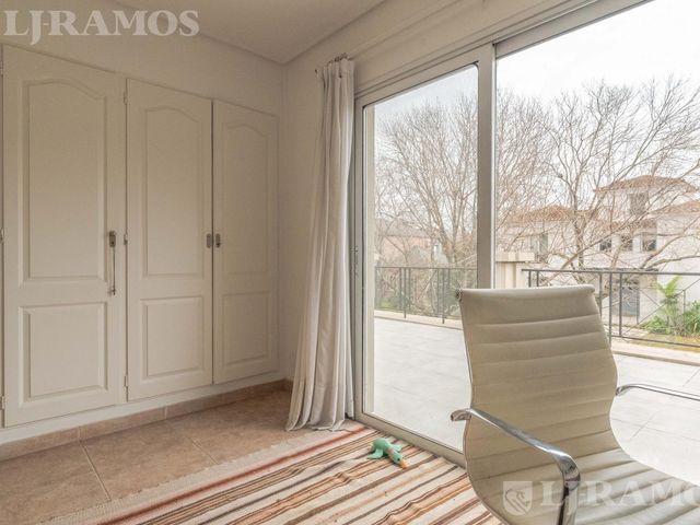 place photo 43