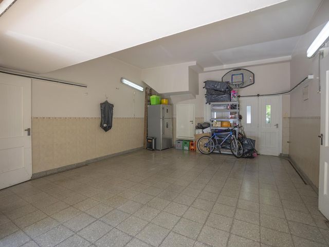place photo 75