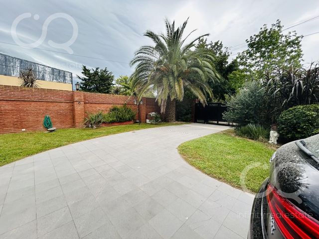 place photo 81