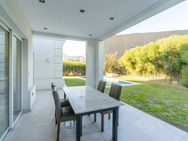 place photo 39