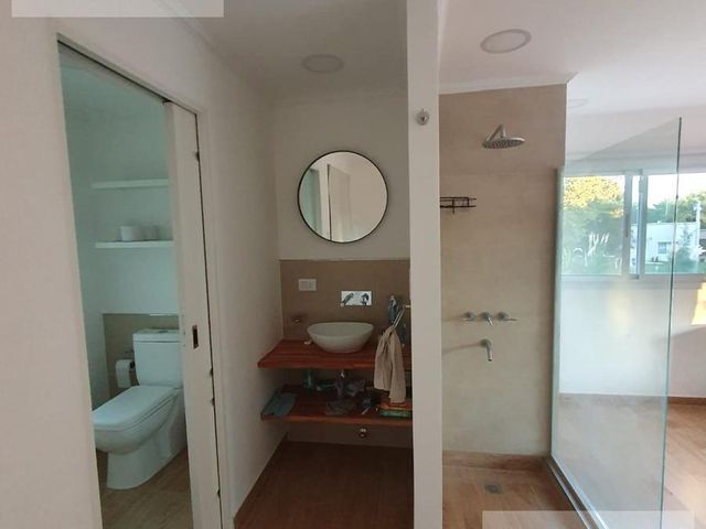 place photo 90
