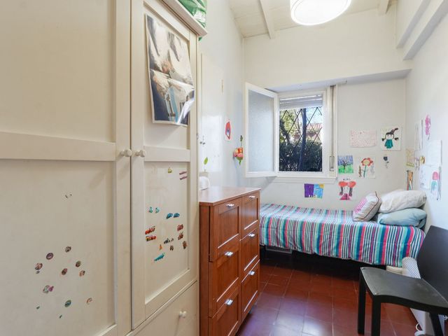 place photo 52