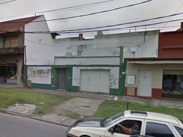 CASA S/LOTE PROPIO 3 AMB SOBRE AVENIDA LANUS E