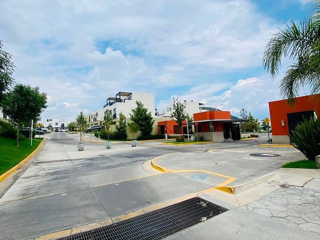 place photo 24