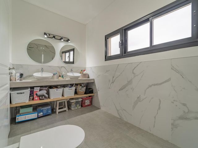 place photo 52