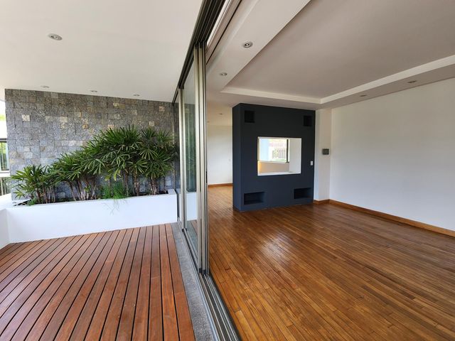 place photo 56