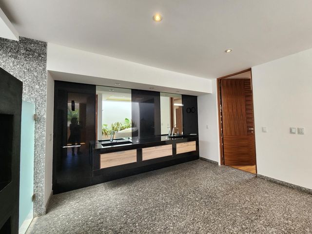 place photo 60