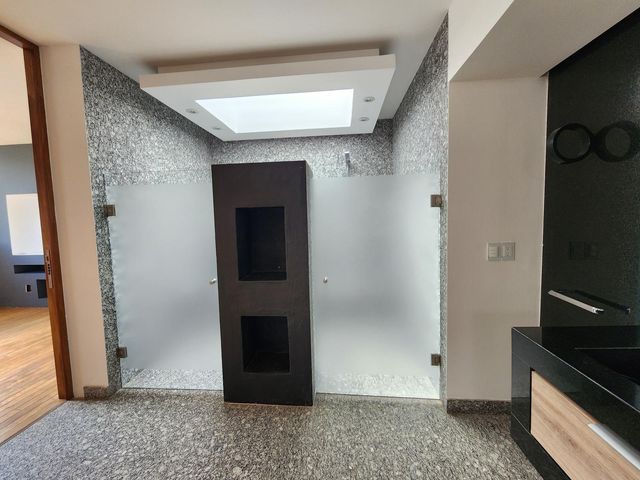 place photo 53