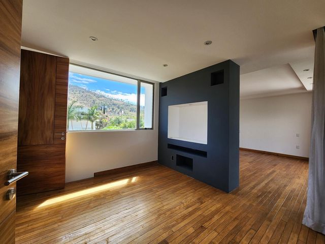 place photo 54