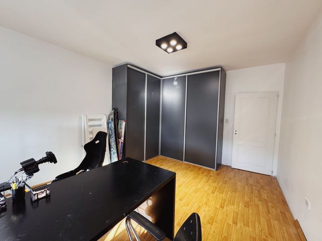 place photo 43
