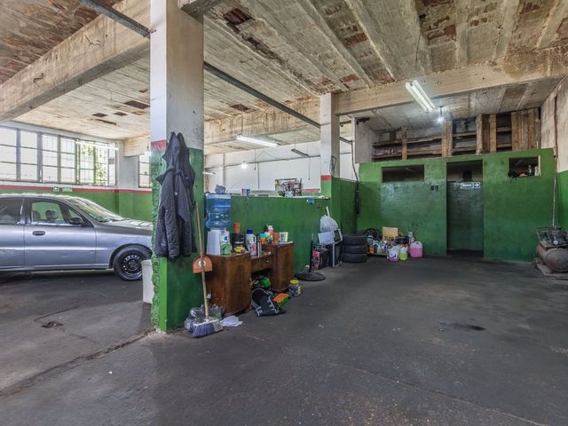 place photo 34