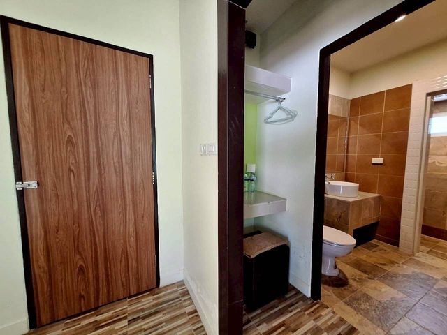 place photo 60