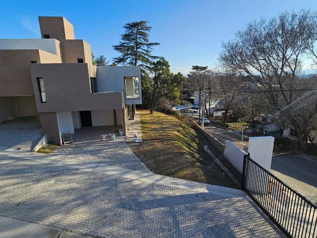 place photo 49