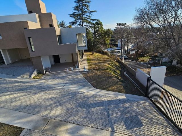place photo 48