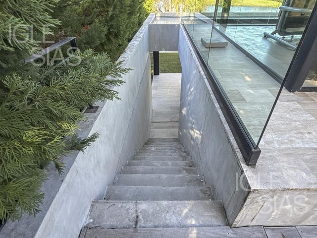 place photo 72