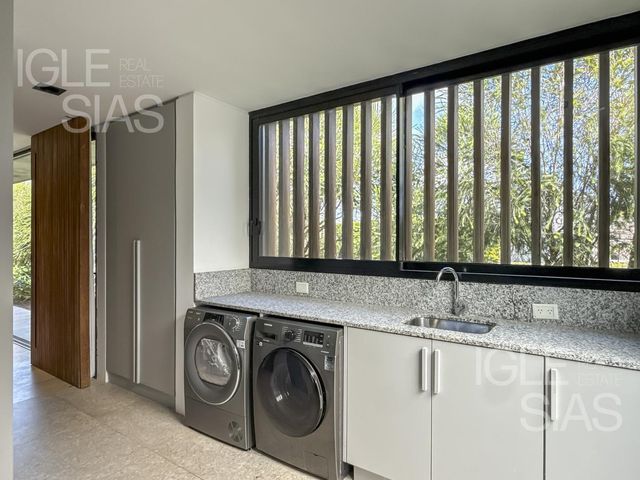 place photo 91