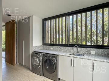 place photo 91