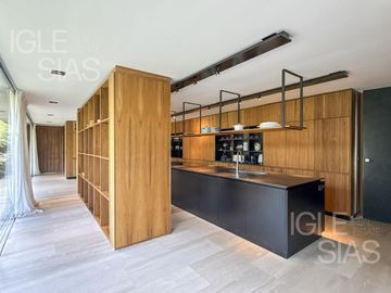 place photo 86