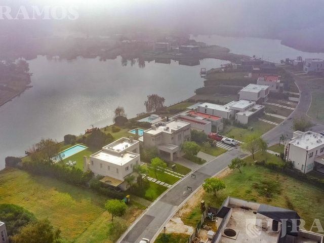 place photo 39