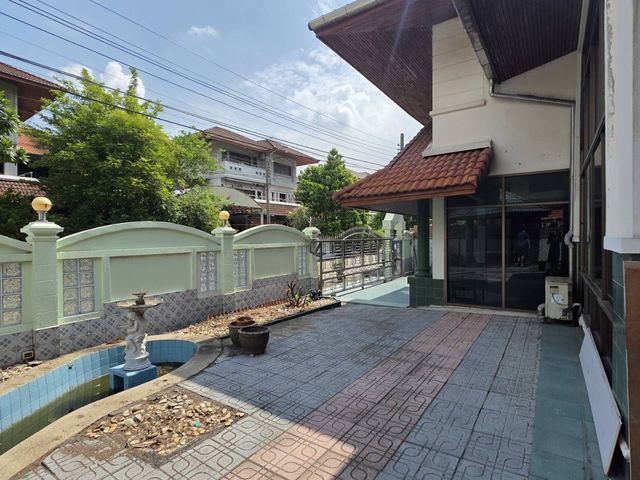 place photo 52