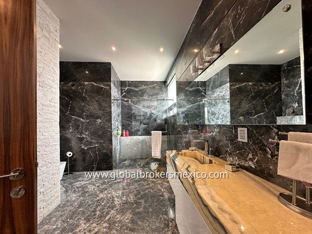 place photo 47