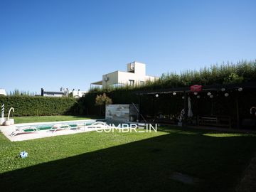 place photo 32