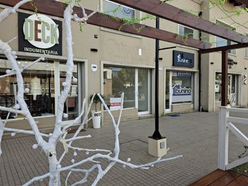 place photo 194