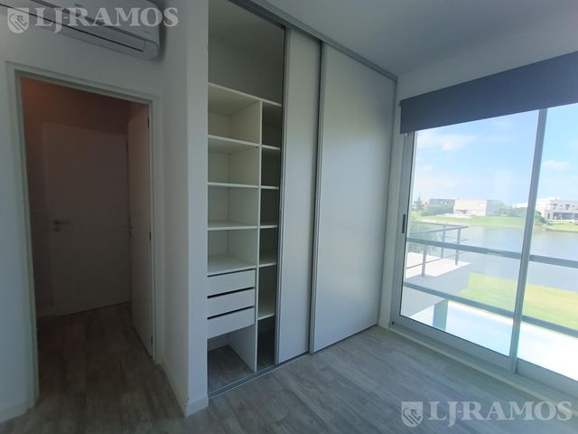 place photo 48