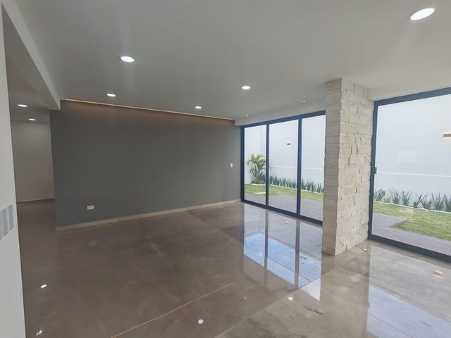 place photo 47