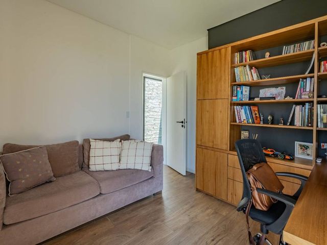 place photo 48
