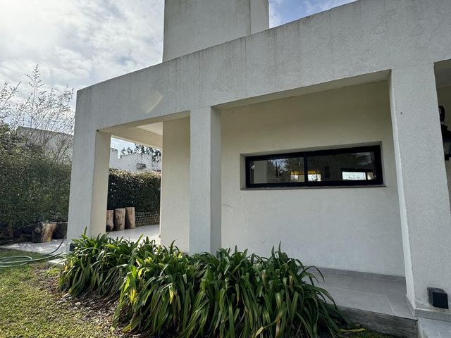 place photo 48