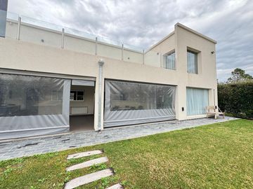 place photo 48