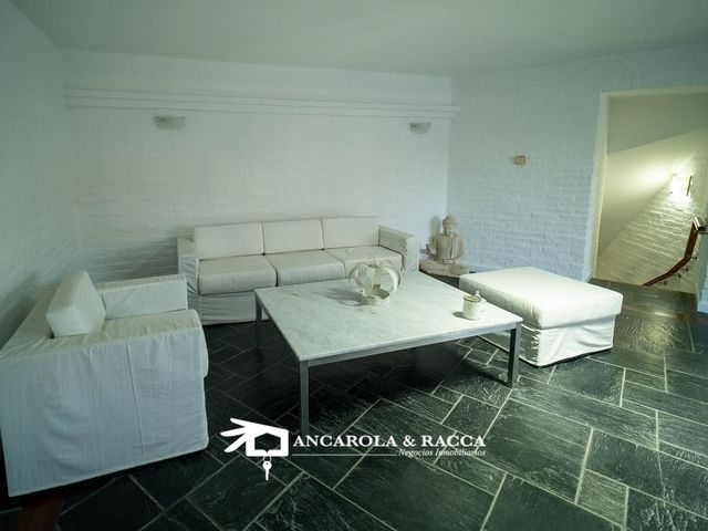 place photo 64