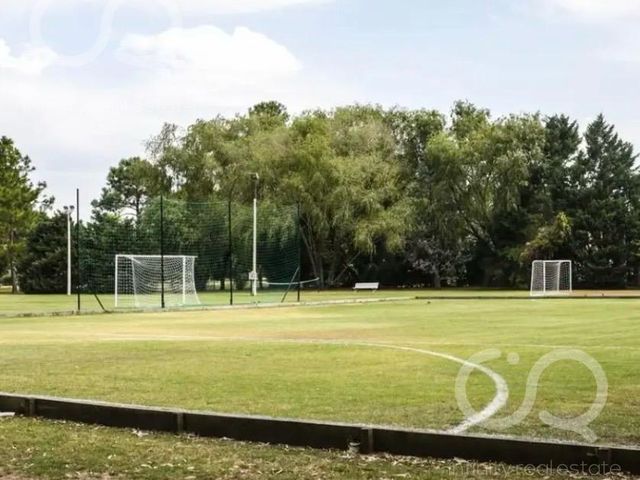 place photo 108