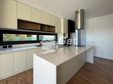 place photo 60