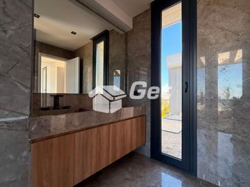 place photo 49