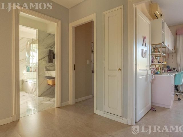 place photo 52