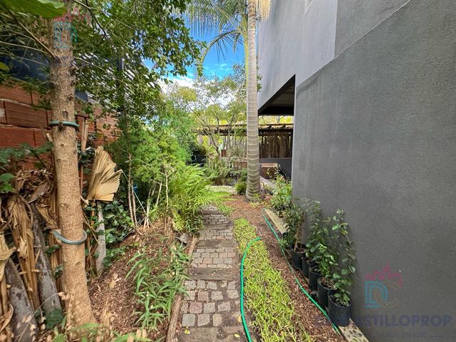 place photo 64