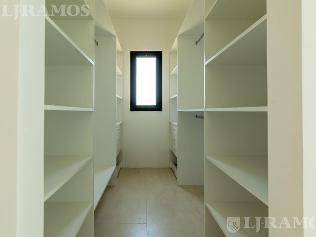 place photo 66