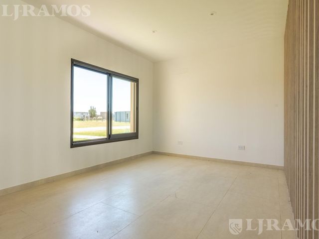 place photo 57