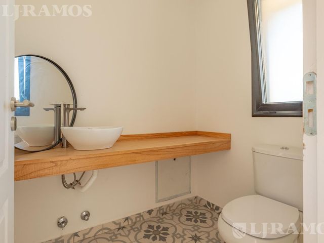 place photo 58